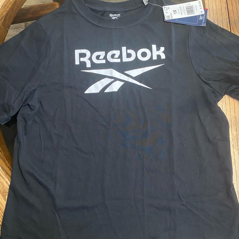 NWT Reebok Performance Tee. Woman’s. Black. Recycled material.Soft Light weight